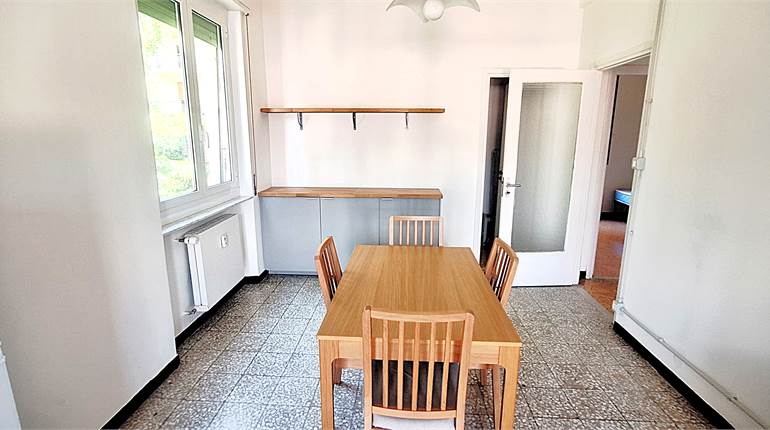 CAMPOMORONE, CENTRAL APARTMENT WITH 6 ROOMS AND FURNISHED BALCONY